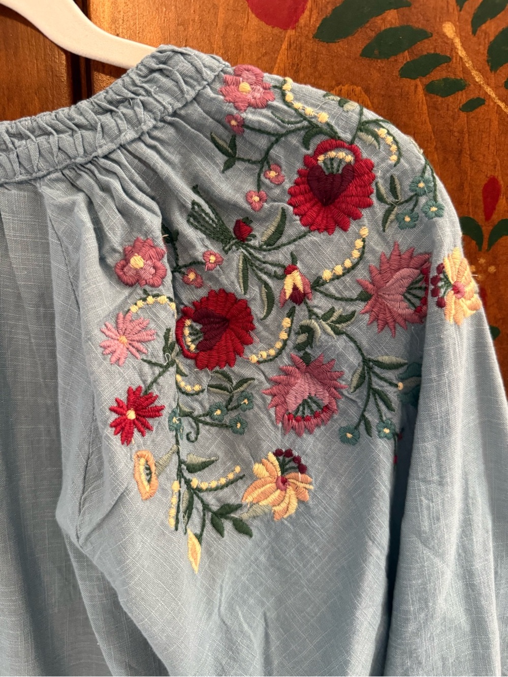 Jennifer Grace NWT $89 Embroidered V-Neck Boho Tunic in Dusty Blue med/lg - Picture 3 of 9